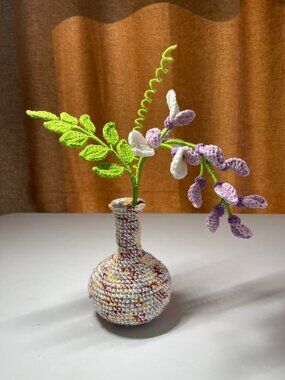 Crochet Pastel Vase with Wisteria – Handmade Floral Decor